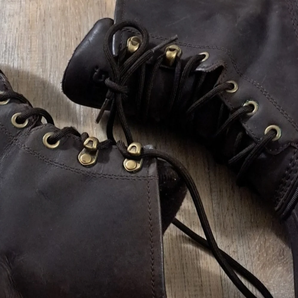 UGG stylish brown